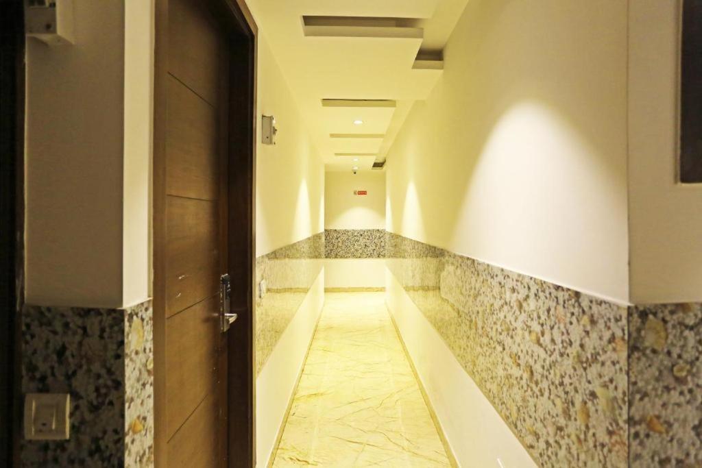 Hotel Urban Luxury Ню Делхи Екстериор снимка